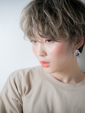 カバーヘア ブリス 川口(COVER HAIR bliss) グレイアッシュハイライトクールショート202v川口20代30代40代
