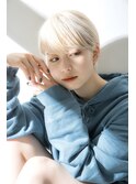 束感ショート ヴェールカラー ケアブリーチ 【LINONA 大野加奈】