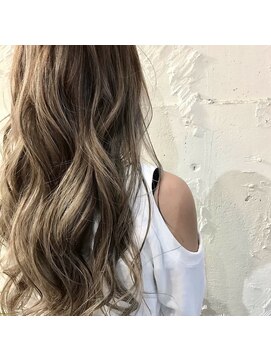 カルラ(Karra) アッシュブラウン