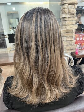 リー 甲子園(Lee) ダークグレー×ベージュバレイヤージュ3☆