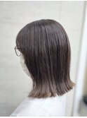 切りっぱなしボブ×グレージュ