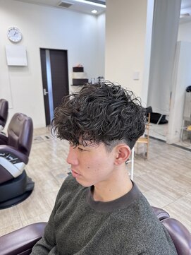 フリットグラン(FRIT GRAND) メンズゆるふわパーマ