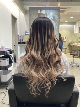 ペスカ 博多駅前店(pesca) 地毛と違う色を使ったグラデーションエクステ♪