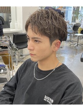 レタッチ バイ フィフス 天神大名(RETOUCH by fifth) 天神スパイキーショートツイストスパイラルパーマビジネスヘア