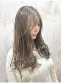 レイヤースタイル×グレージュ