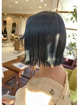エテバイリリア(ete by LILIA.) アッシュ×ボブスタイル