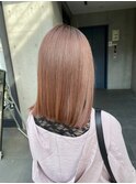 ピンクハッシュカットくびれショートヨシンモリ
