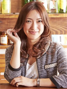 モニカ 横須賀中央店(Monica) キレイめロング×大人かわいい×ウェーブ