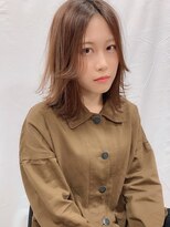 ハグ(Hug)&nbsp;【Hug】外ハネ無造作ミディアム×ライトベージュ