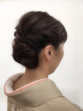 ビューティハウスピア 卒業式（母親）ヘアセット