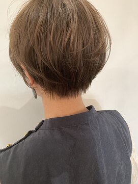 カリス(CHARIS) 大人可愛いショート