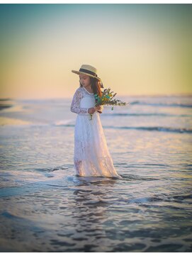 オゥルージュ カシェ(Au-rouge Cashe) 【一軒家プライベートサロン＆フォトスタジオ】夜明けの海撮影