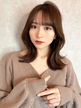 ルームバイシー 新宿(Loom. by Sea) グレージュカラー/韓国風前髪/シルキーベージュ/斜めバング