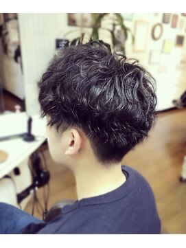 ヘアアレンジショップポレール ツーブロマッシュ+ソフトツイストスパイラル