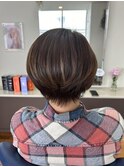 大人/40代　50代/くびれ/美髪ショート/グラデーション/