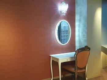 メイクライフ(Make Life)の写真/【南森町】贅沢空間で、泥ヘッドスパ無料☆厳選したトリートメント付き☆一人ずつ担当するので安心！