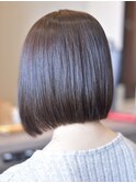 大人かわいいナチュラルストレートボブ