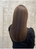 透明感のある柔らかい大人ブラウン