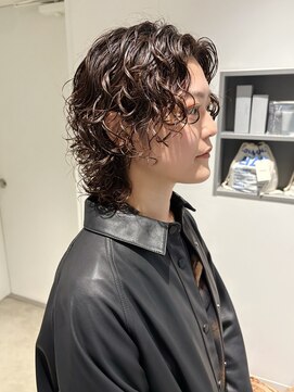 エイゾー 銀座(EIZO) くるくるパーマ/ウルフパーマ/前髪なしウルフ