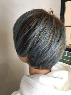 ラトリエ ブロカント 立川北口店(L'atelier BROCANTE) マッシュ グラデーションカラー ブルー 個性的