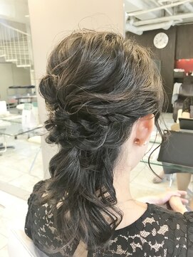 ニールラボー(NIELLE LA'BO) ＊編み込みハーフスタイル＊