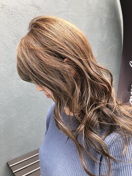 ヘアーシグネチャー(Hair Signature) 赤味が多い人必見!オリーブベースで作るジューシーベージュ