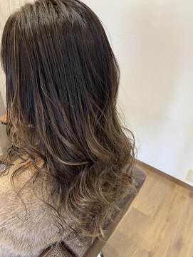 エウレカ(EUREKA) ハイライトグラデーションカラー