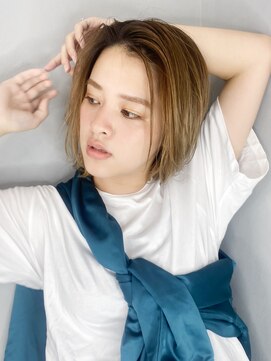 アイティー バイ アルバム 浦和店(IT by ALBUM) ストレートボブ_クールショートピンクベージュボブルフ_68040