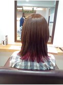 レイヤースタイルで映える、ピンクインナーカラー