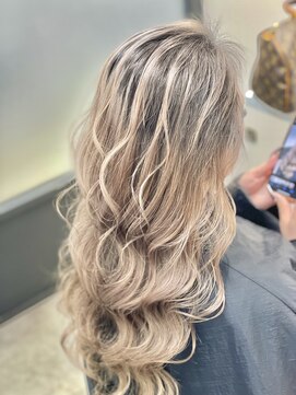 エイト 北千住店(EIGHT) バレイヤージュ×ミルクティーベージュ