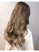 ファンド 千葉(fand)&nbsp;アッシュベージュ/レイヤーカット/サラ艶ロング/千葉/MANAMI