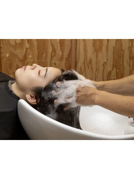 業界最高峰！地肌のお悩みを解決し健康的な肌や髪が育つ土壌を整えていくことができるサロン。