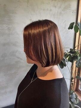 アトリエ ジェイディ(AtelierJ.D.) 明るく染まる白髪染め