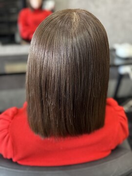 アンダーバー(UNDRvr) 白髪染めでも叶う！透明感アッシュベージュ