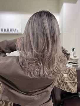 ハウンド(HAWND) シャドウルーツ×レイヤースタイル