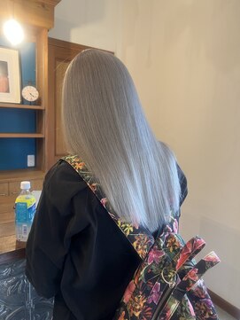 ココロヘアー マド(Cocolo hair MADO) シルバーカラー