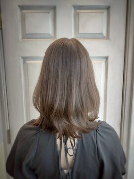 アロマ ヘアー ルーム 新宿3号店(AROMA hair room) 透明感ベージュ/柔らかボブ/ナチュラルストレート