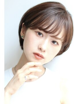 ボランチ(VOLANCH) 大人らしさと可愛さミックスショート