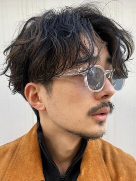 フィフス トウキョウ (fifth TOKYO) 渋谷シャドウパーマメンズカット波巻きパーマセンターパートヘア