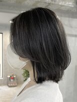 ルイ(ROUIS produced by LUCK 津田沼) レイヤーカット/大人ボブ/グレージュ/似合わせカット