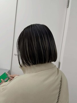 テンション(tension) ブリーチカラー2トーンボブ白髪ぼかし札幌大通駅バスセンター駅