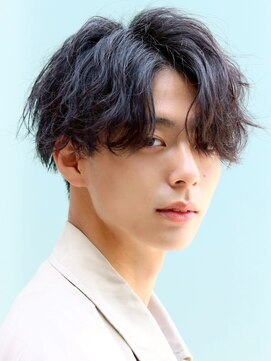 ルーシー 名古屋栄(LUCEY) センターパートニュアンスパーマフェザーパーマ波巻きパーマ
