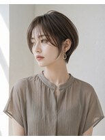 ウィールールピヴォクロス(WE RULE pivot cross)&nbsp;20代30代/小顔/大人ショート/耳かけ
