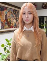 グッドフェローズ キタホリエ(GoodFellas kitahorie)&nbsp;ナチュラルロングのレイヤーハイトーンカラーブリーチ艶感