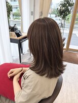 ウイバイファースト(u'i by first) 柔らかくツヤのある大人ミディアムヘア