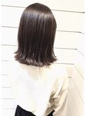 流行りの外ハネボブでグレージュカラー