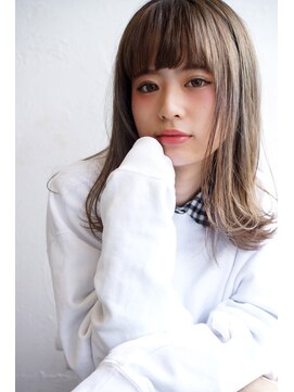 ルモア(RUMOR) Rumor×透明感アッシュベージュ・外ハネセミディ