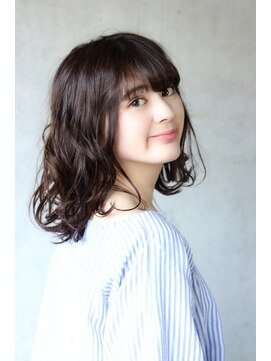 ヘアサロン シロップ(Hair Salon Syrup) [Syrup・山谷慎太郎] 「清楚系ミディアムパーマ」