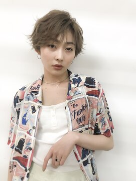 キューズ クラブ(cuz KLUB) 【cuz KLUB】ショート×シアーベージュ