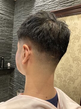 プレミアムバーバー 赤坂店(PREMIUM BARBER produce by HIRO GINZA) ミドルフェード　赤坂/六本木/溜池山王